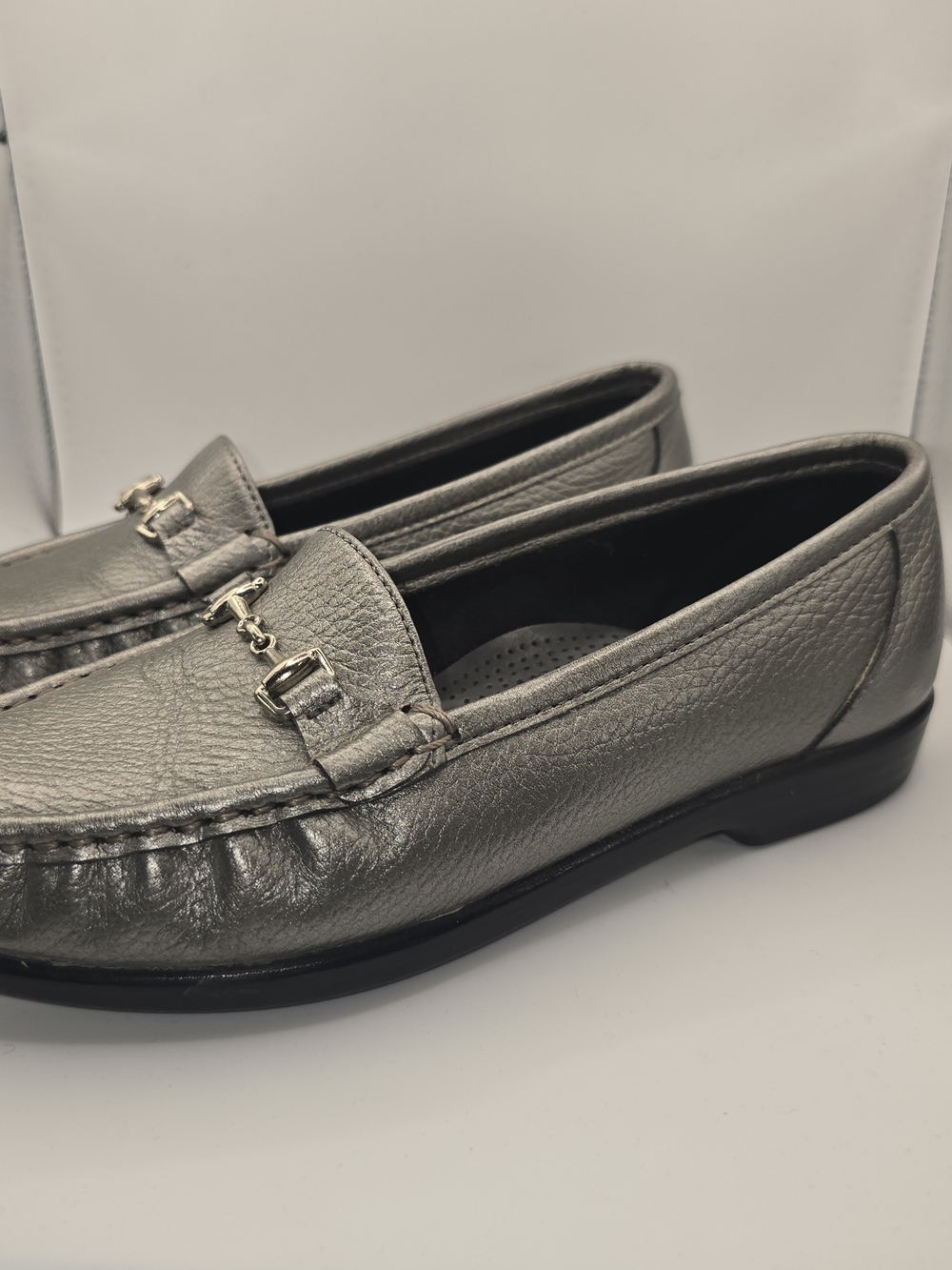 SAS Metro Slip On Womens 6.5M Pewter Leather Horse Bit USA Grandma Cottage Core